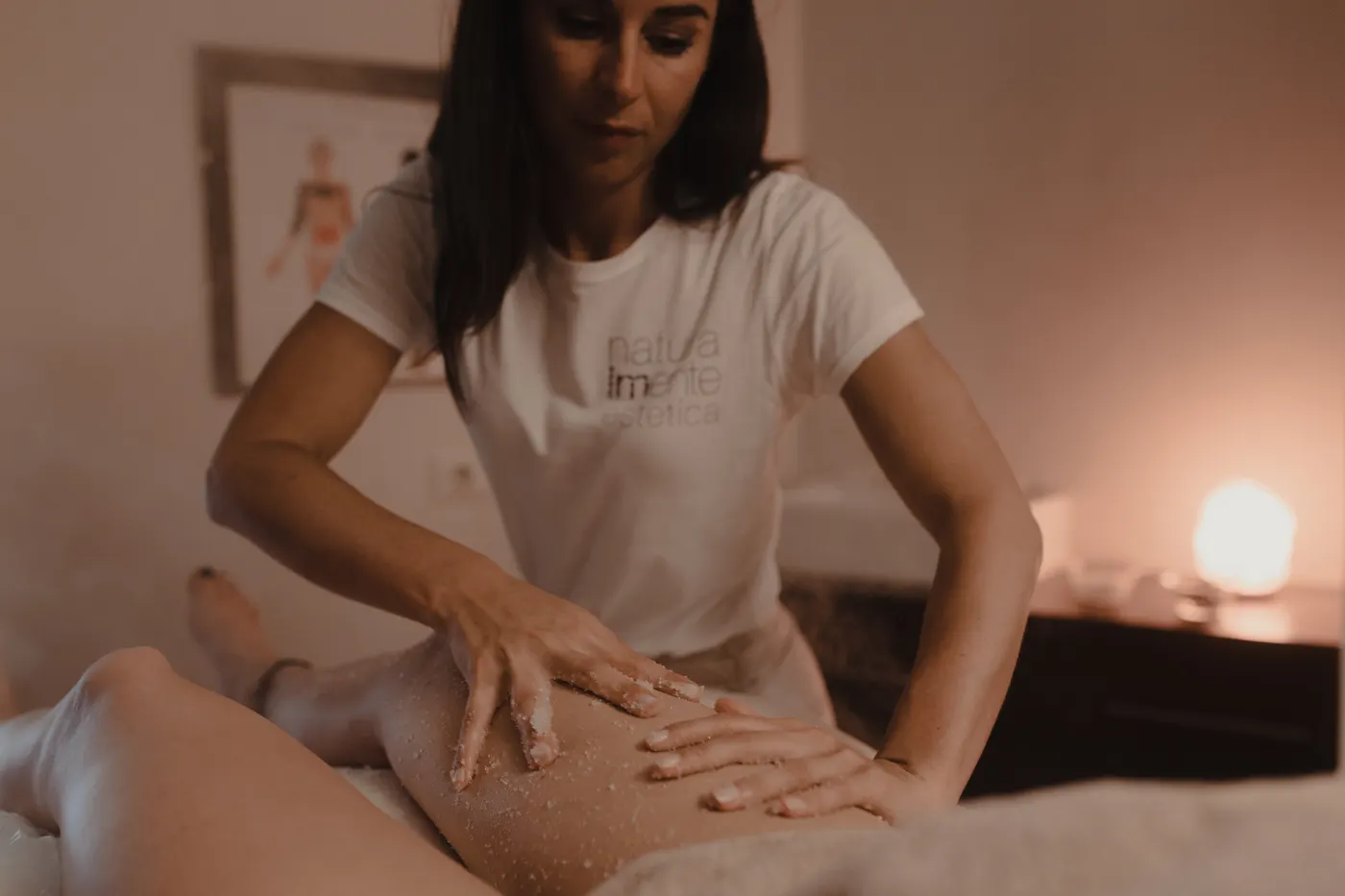 Massaggio linfodrenante alle gambe